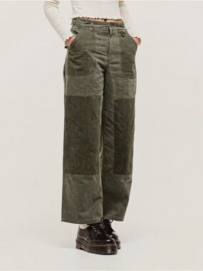High-Rise Wide-Leg Patchwork Jeans in Olive Green